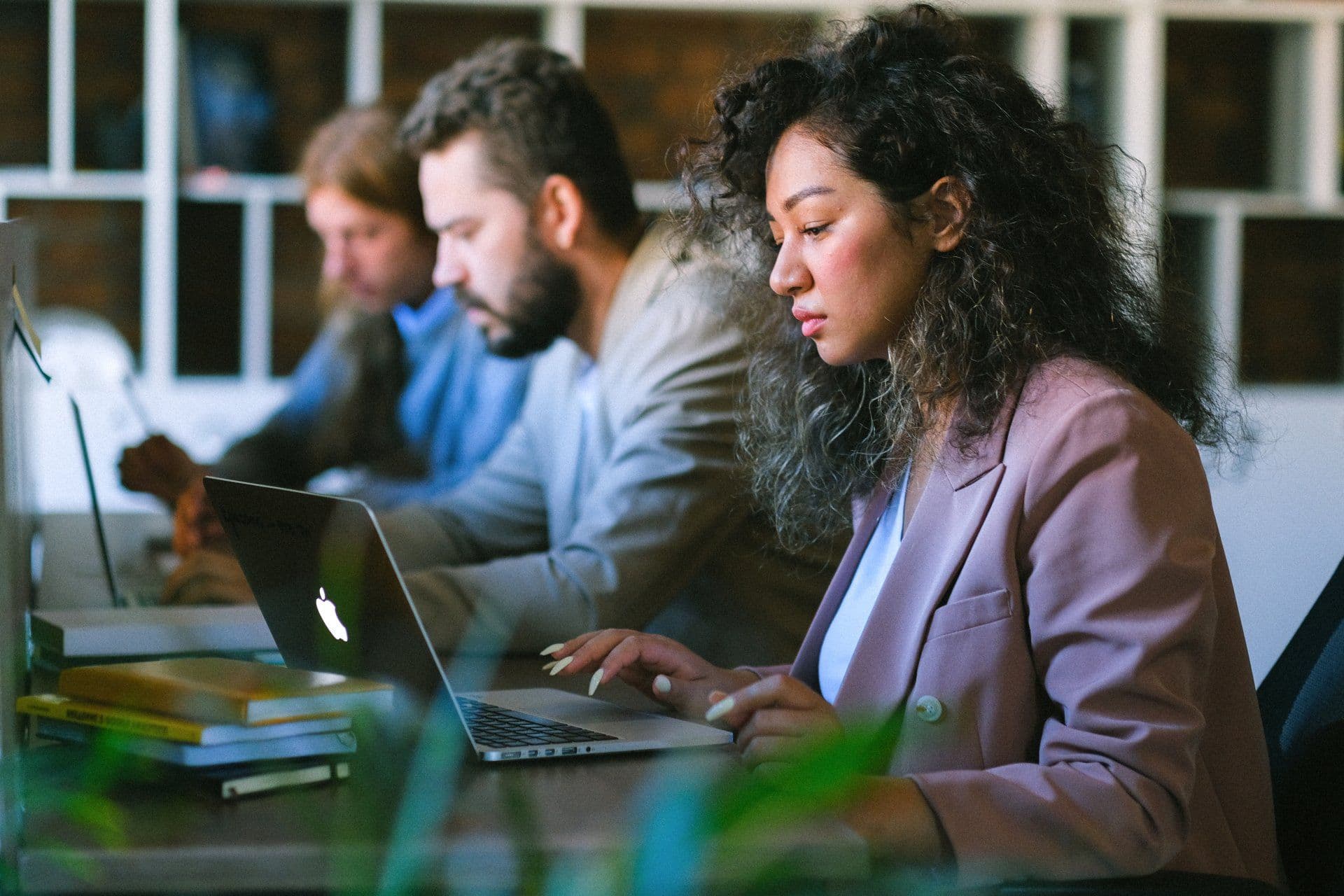Riconsiderare il Lavoro Agile: Un'Analisi delle Disparità
